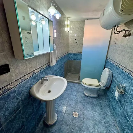 דירה Bicuni Brothers Guesthouse-family Gjirokastër